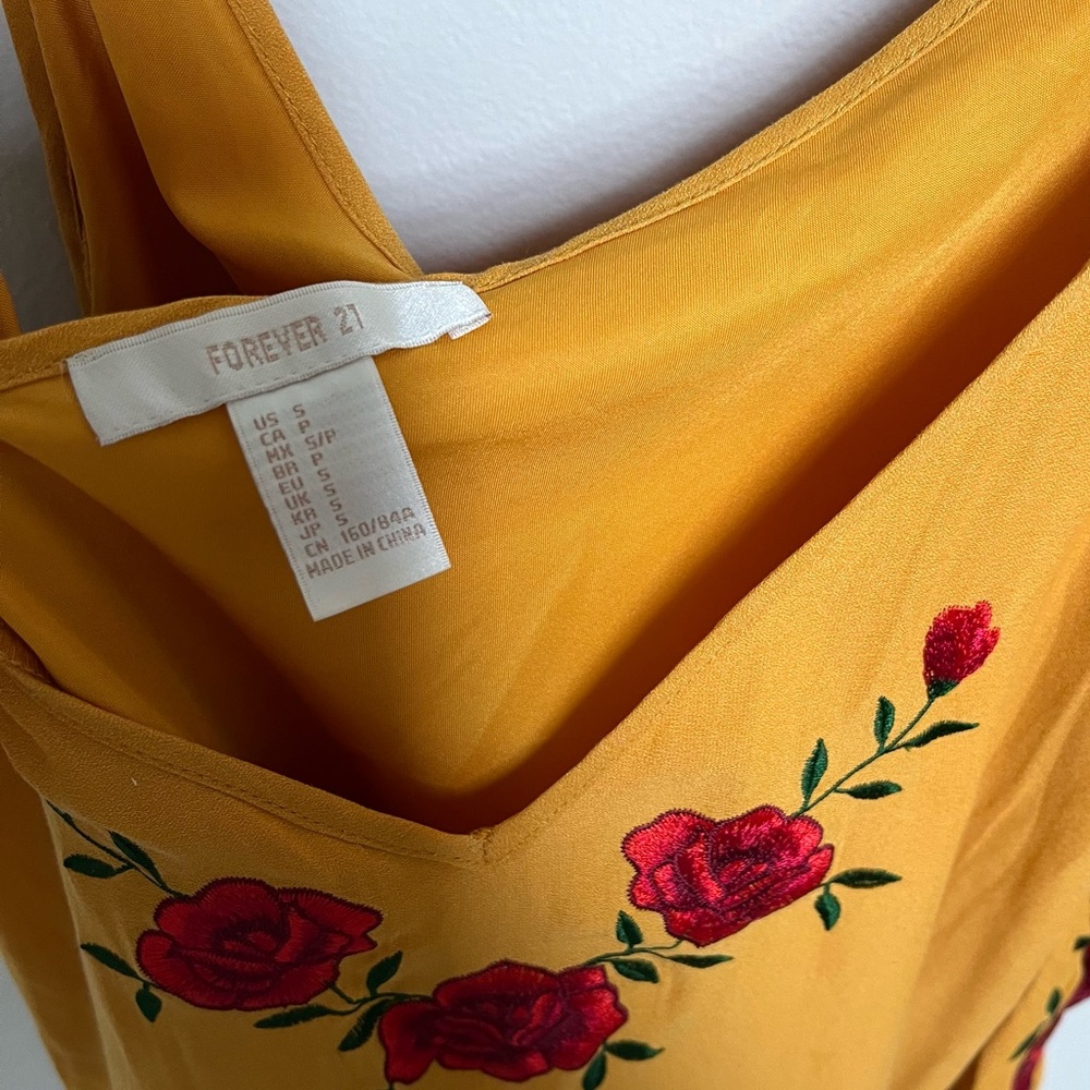 Embroidered Summer Dress - Picture 4 of 4